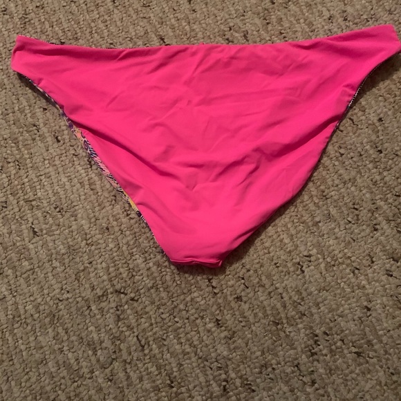 Reversible bikini bottoms.size XL - Picture 2 of 2